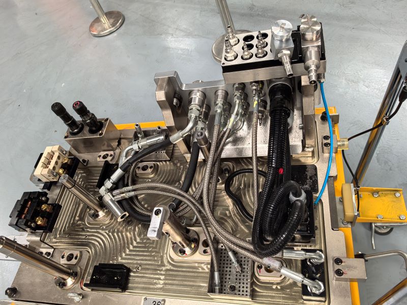 Delivery of DHT Test Tray Quick Connect System