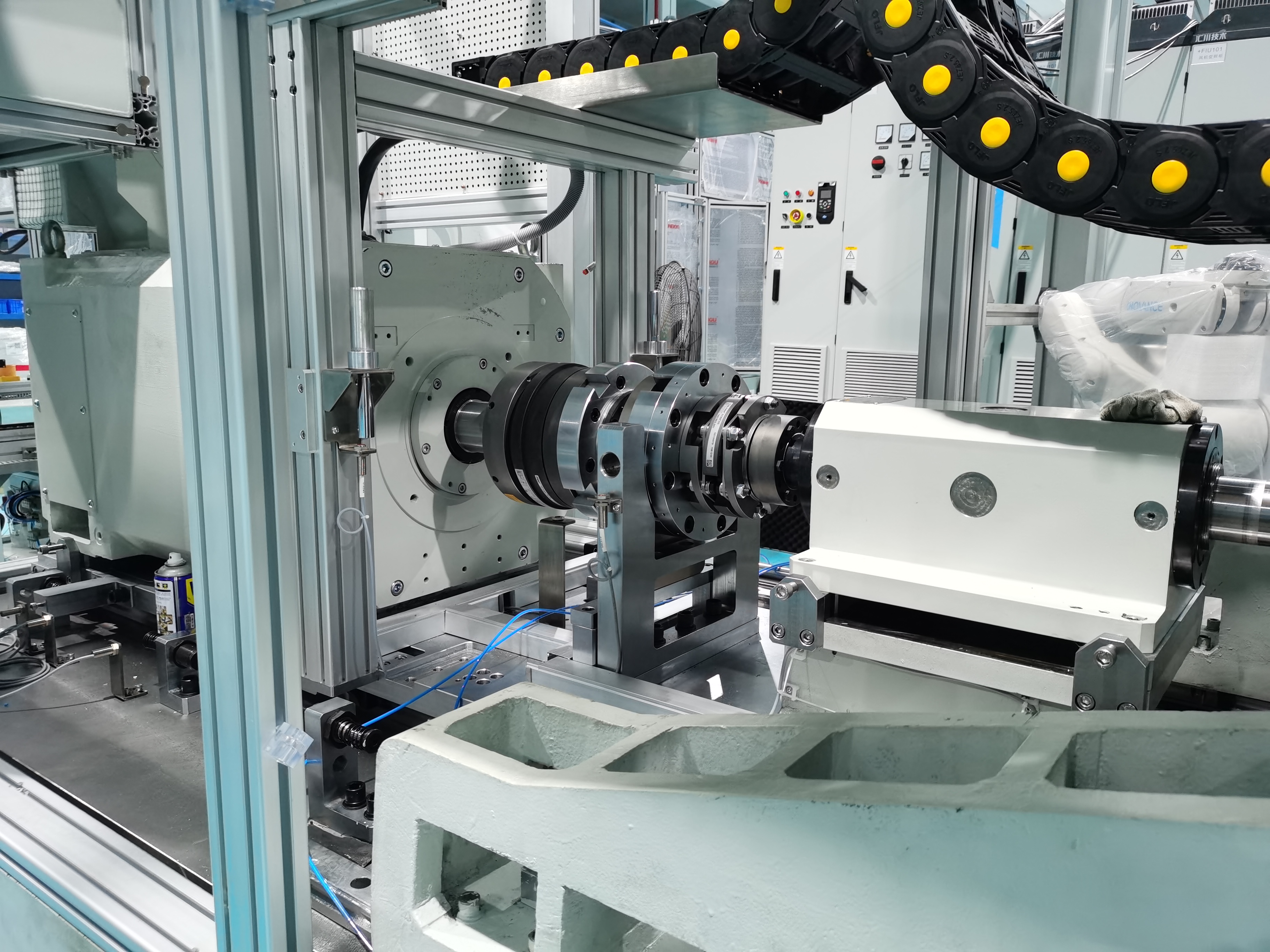 测试台设计项目圆满完成