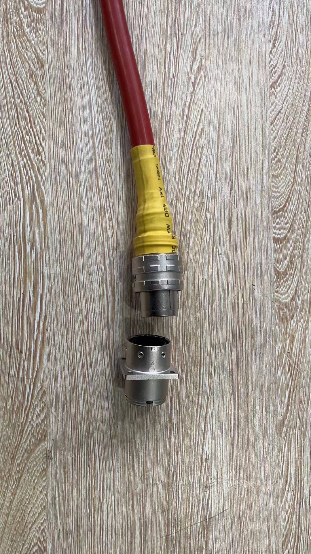 FVIT承接新的高压测试线束项目